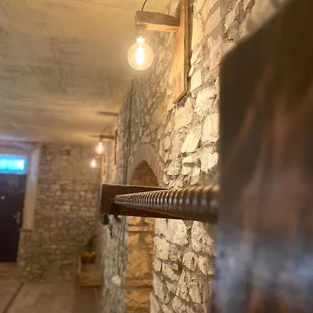 Pazzo Guest house
