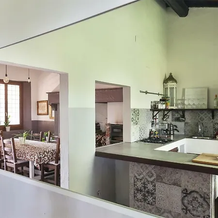 Pazzo Guest house