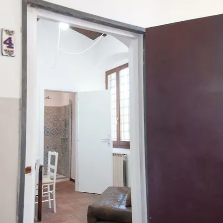 Pazzo Guest house Rota